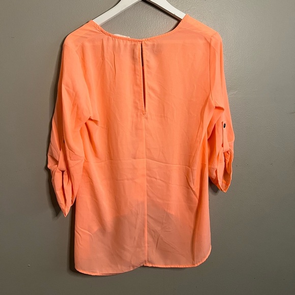 Lot of 6 Women’s Blouse Top Shirts Pink Blue Black size Small - Picture 11 of 15